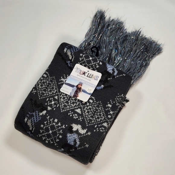 NWT Muk Luks 67" tassel Scarf, Dark Grey Heather OSFM Designed in Milwau… - Picture 7 of 13